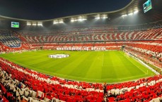 九游会j9官网_梅西主罚任意球前的精心准备，细节决定成败